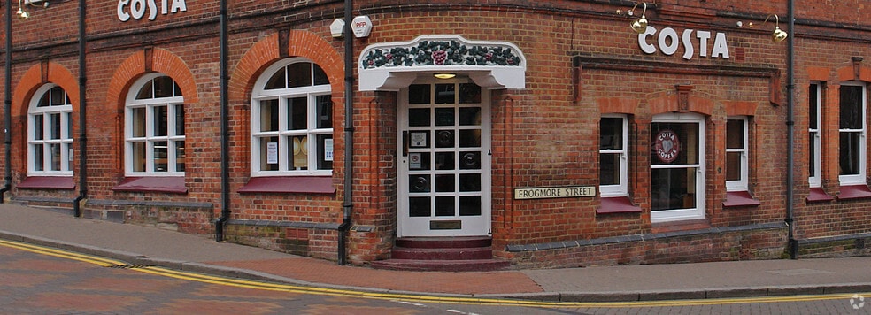 64 High St, Tring to rent - Other - Image 2 of 4