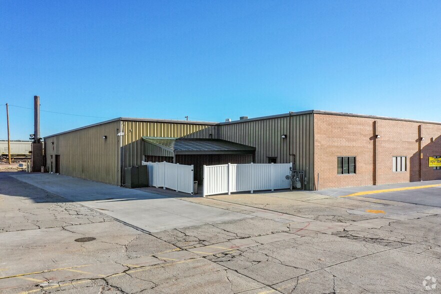 638 Illinois St, Sidney, NE for rent - Building Photo - Image 2 of 5