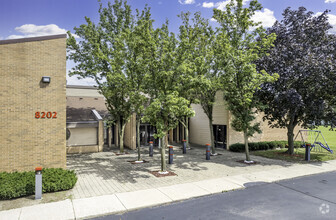 8202 Irving Rd, Sterling Heights, MI for rent Building Photo- Image 1 of 8