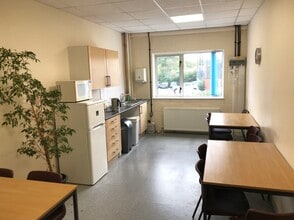 10-16 Little Balmer, Buckingham to rent Interior Photo- Image 2 of 2