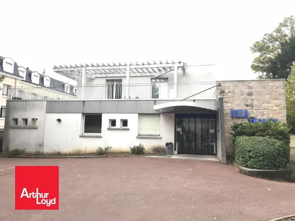 Vente Commerce 735 m² - Photo 1