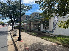 2338-2344 Columbia Pike, Arlington, VA for rent Building Photo- Image 1 of 6