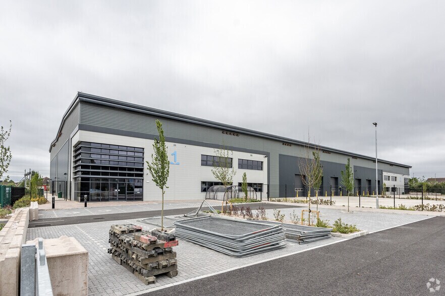 Gipsy Ln, Swindon for sale - Primary Photo - Image 1 of 1