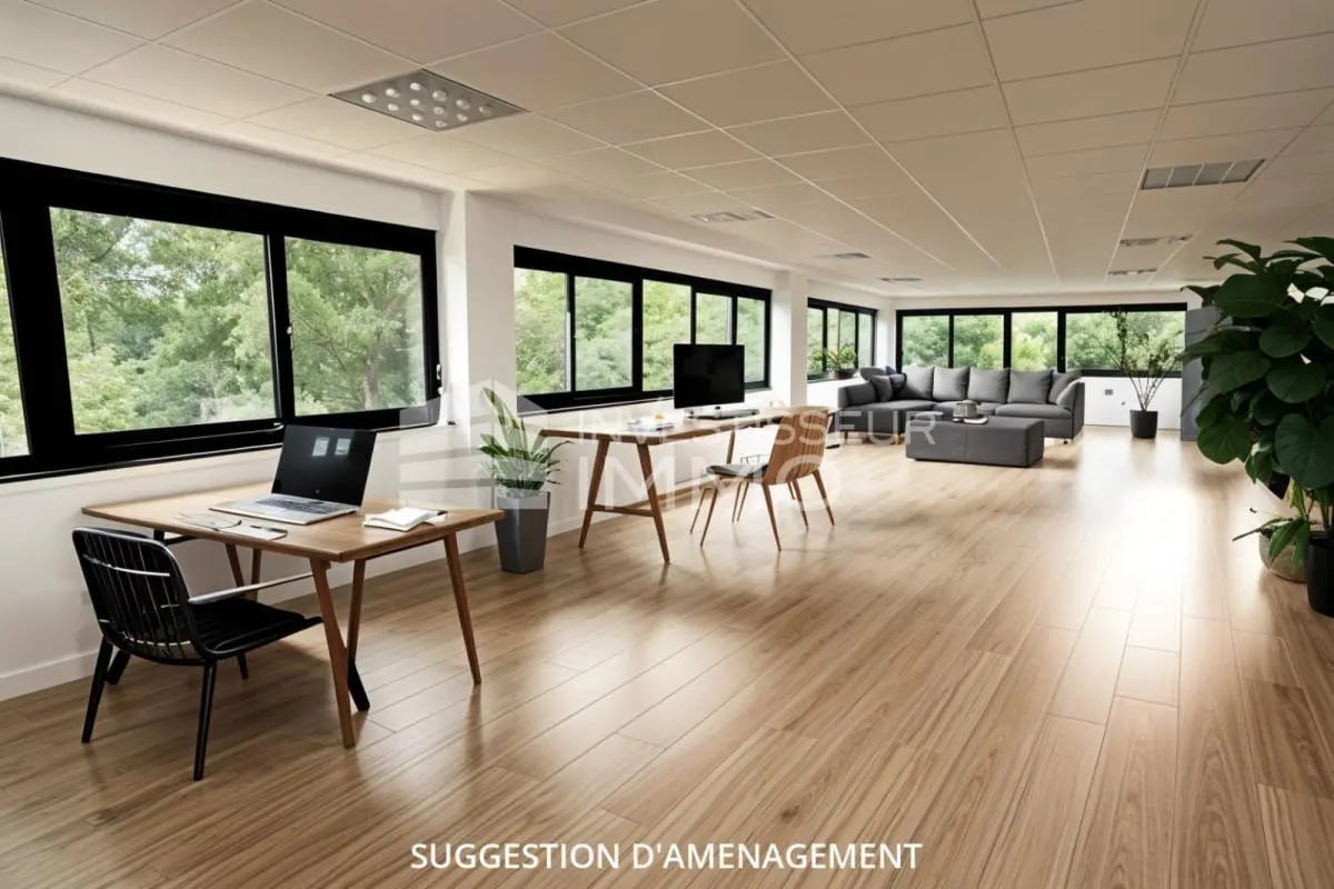 Office in Suresnes for sale Interior Photo- Image 1 of 5