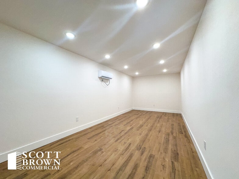 8307 FM 2164, Sanger, TX to rent - Interior Photo - Image 3 of 15