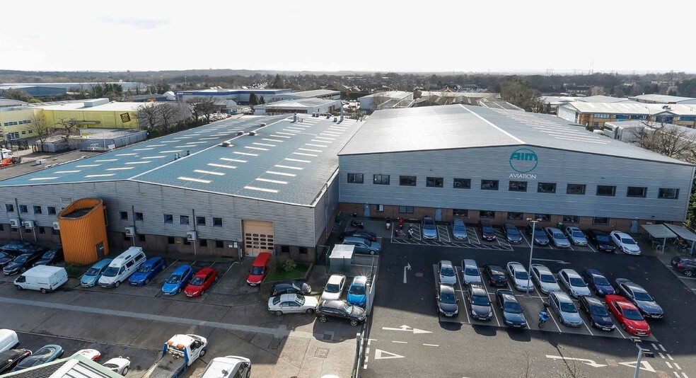 Abbot Clos, West Byfleet for sale - Primary Photo - Image 1 of 1