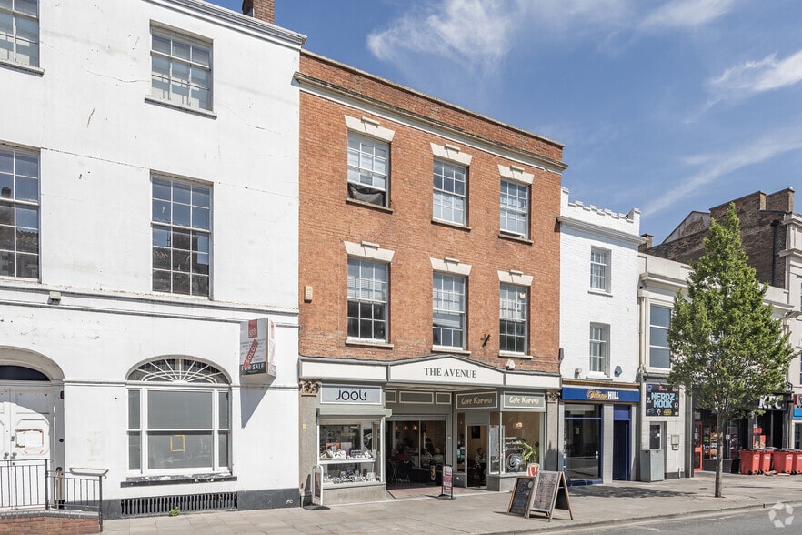 14 High St, Bridgwater to rent - Primary Photo - Image 1 of 3