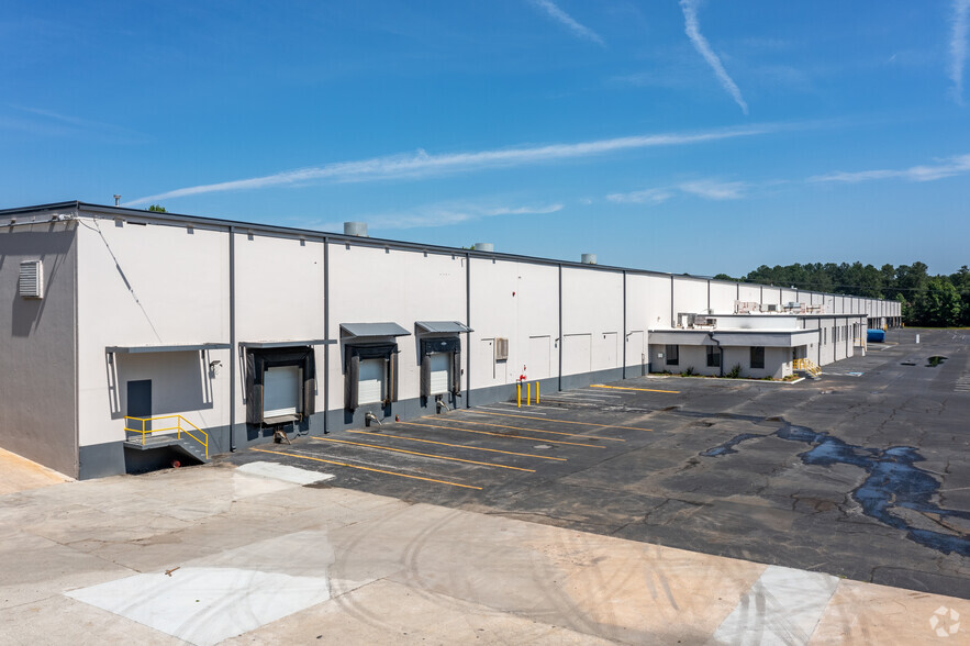 1995 Lithonia Industrial Blvd, Lithonia, GA for sale - Building Photo - Image 1 of 1