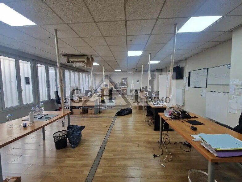 Industrial in Bagnolet for sale - Interior Photo - Image 2 of 15