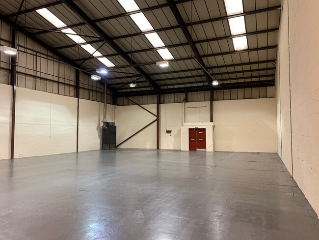 More details for 2500 London Rd, Glasgow - Industrial to Rent