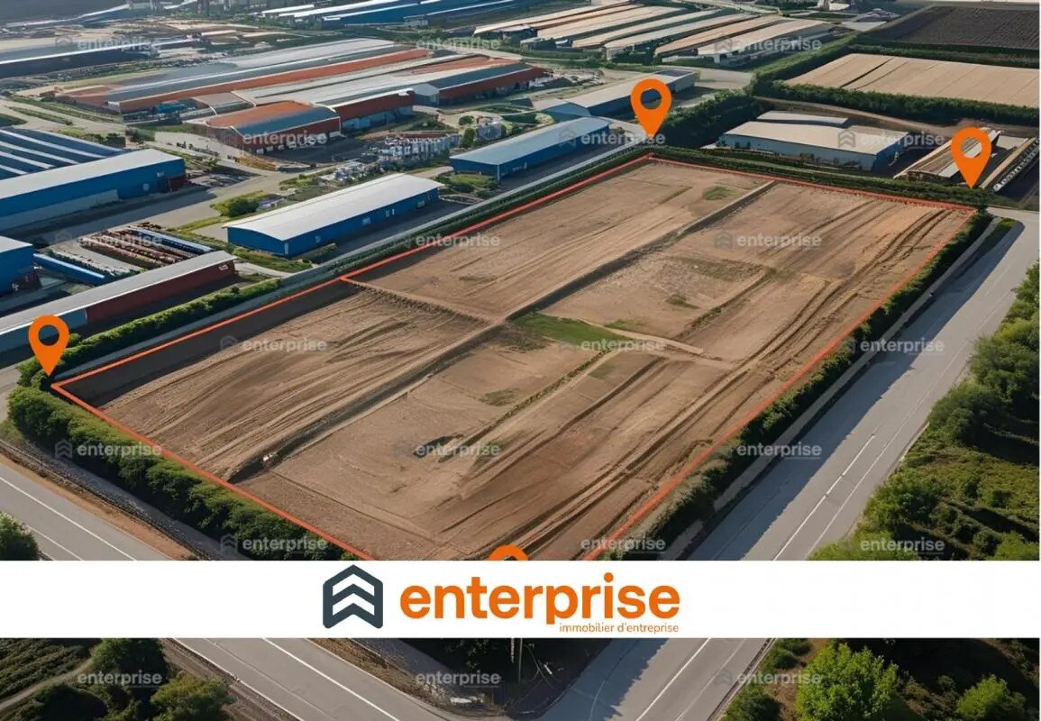 Land in Amiens to rent Building Photo- Image 1 of 2