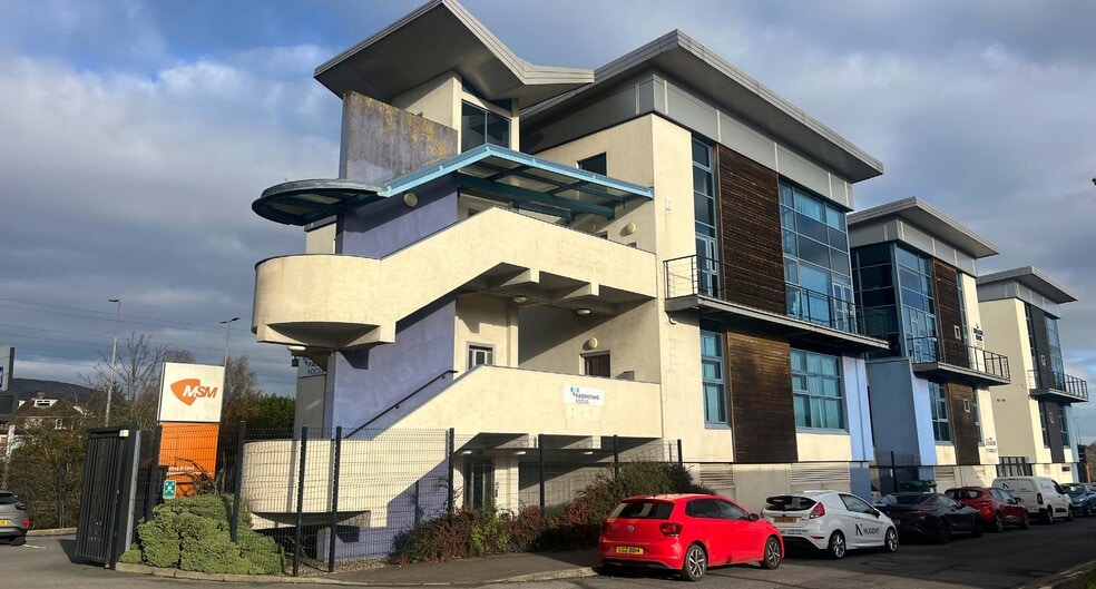 Stockmans Way, Belfast to rent - Building Photo - Image 2 of 4