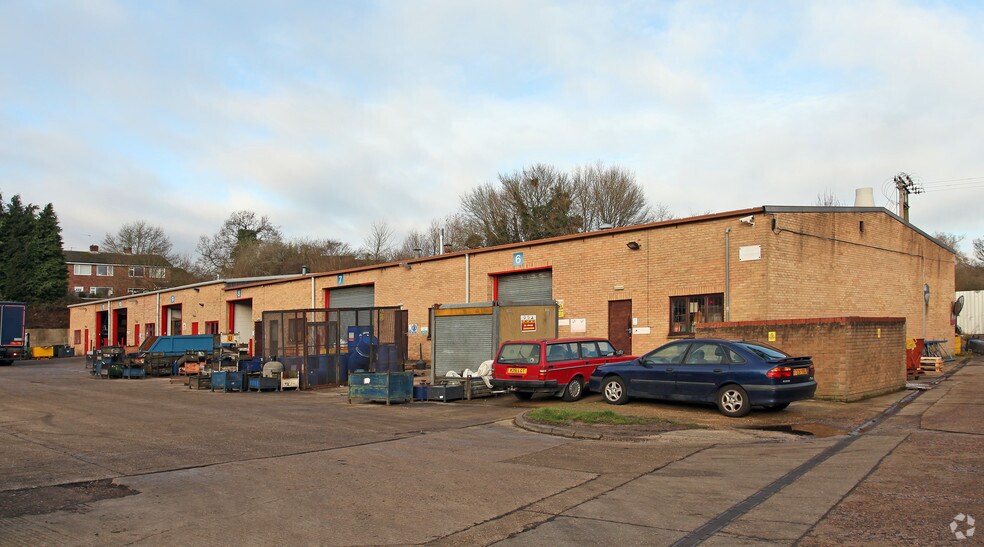 Turnpike Rd, Newbury for sale - Primary Photo - Image 1 of 1