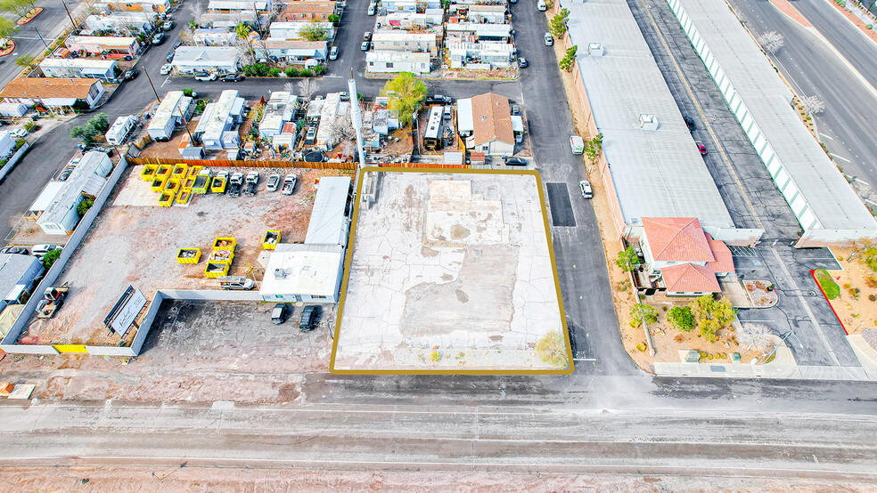 721 E Lake Mead Pkwy, Henderson, NV for sale - Building Photo - Image 3 of 11