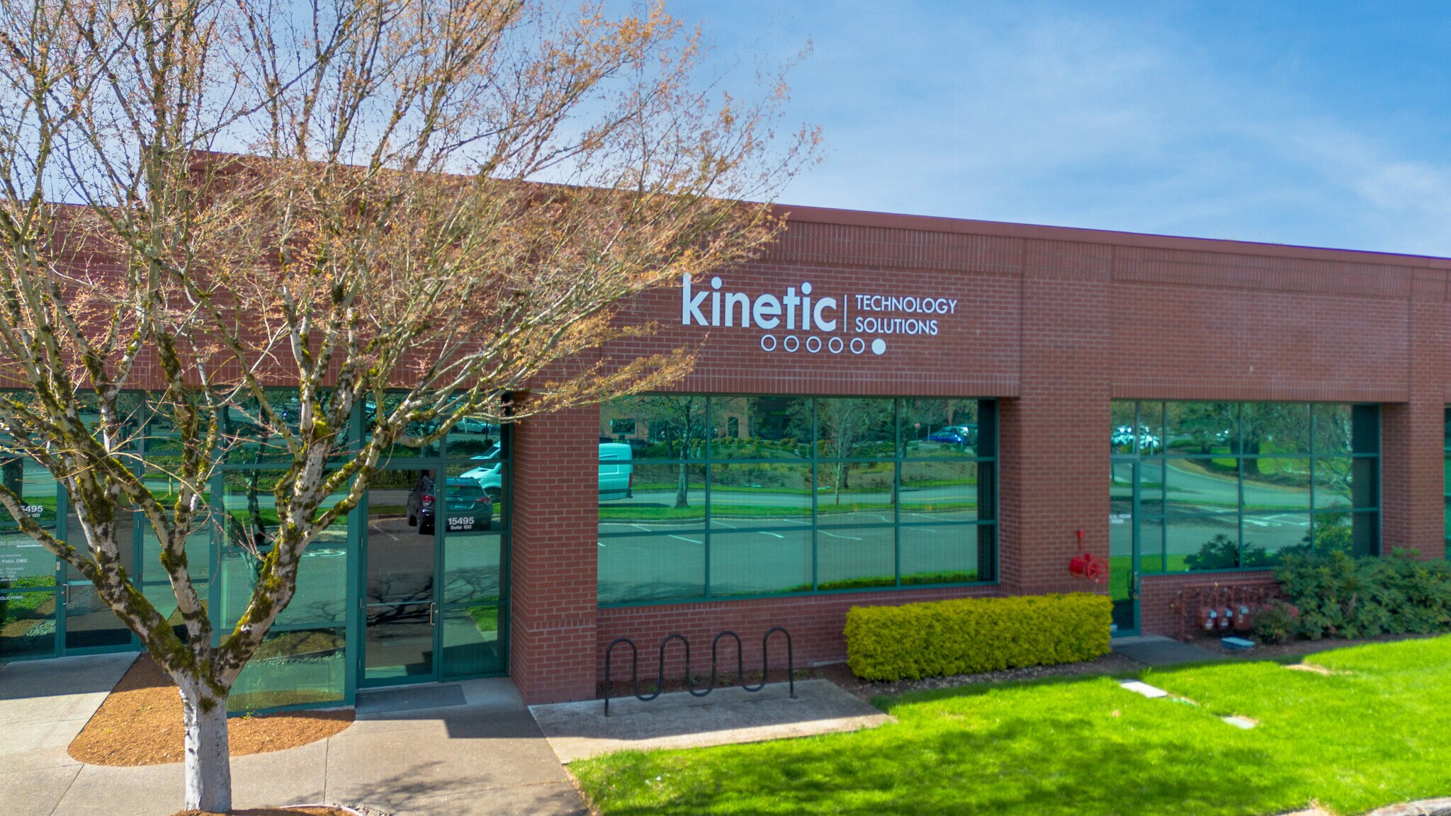 15495 SW Sequoia Pky, Portland, OR to rent Building Photo- Image 1 of 6