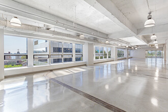 1 Battery Park Plz, New York, NY for rent Interior Photo- Image 2 of 5