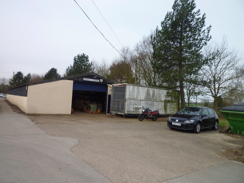 5 Randswood Farm, West Wratting to rent - Building Photo - Image 2 of 3