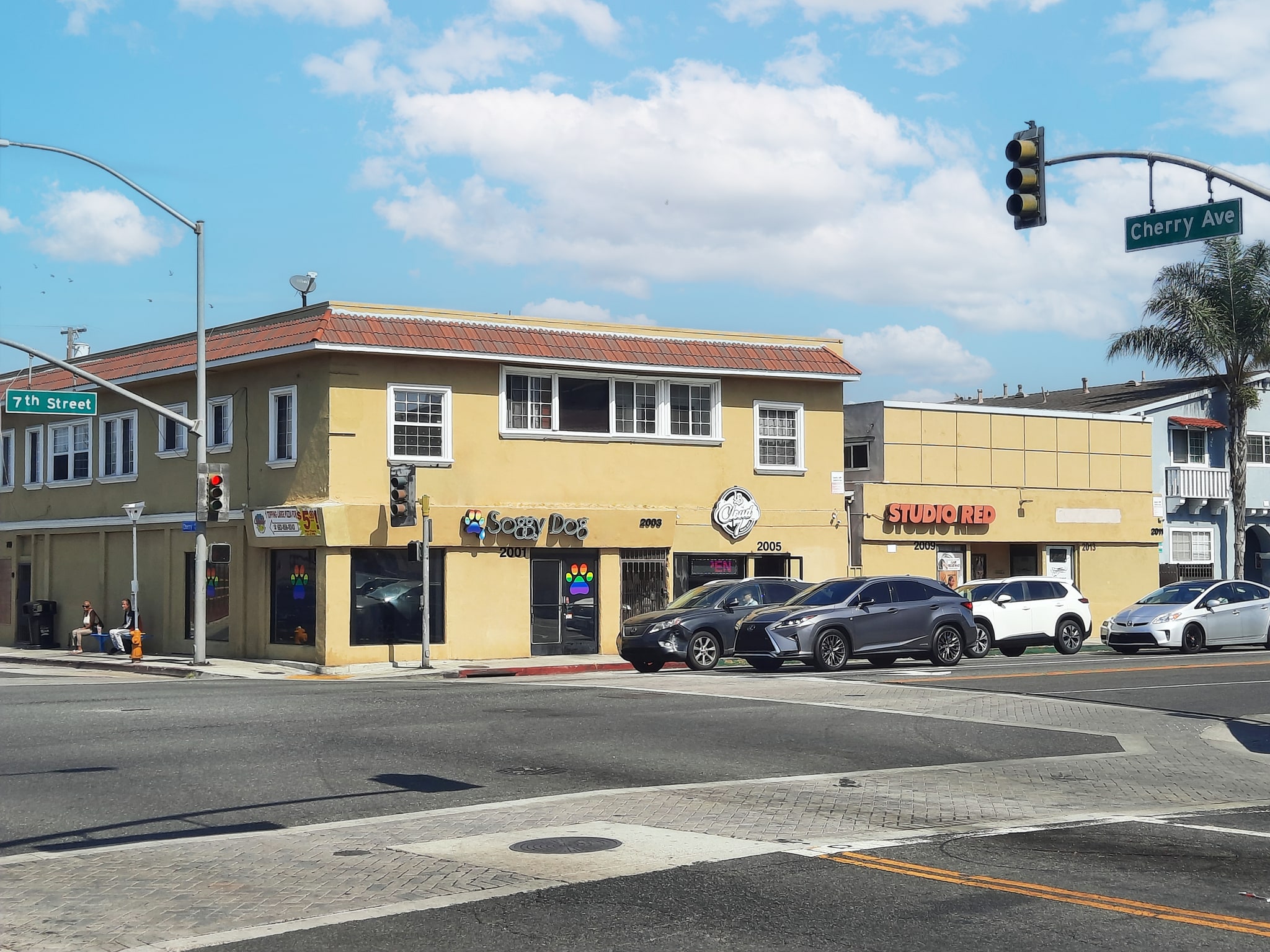 2009 E 7th St & 710 Cherry Ave portfolio of 2 properties for sale on LoopNet.co.uk Building Photo- Image 1 of 5