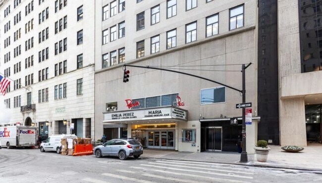 More details for 4 W 58th St, New York, NY - Office / Retail, Retail to Rent