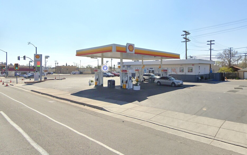 1501 N Chester Ave, Bakersfield, CA for sale - Building Photo - Image 1 of 1