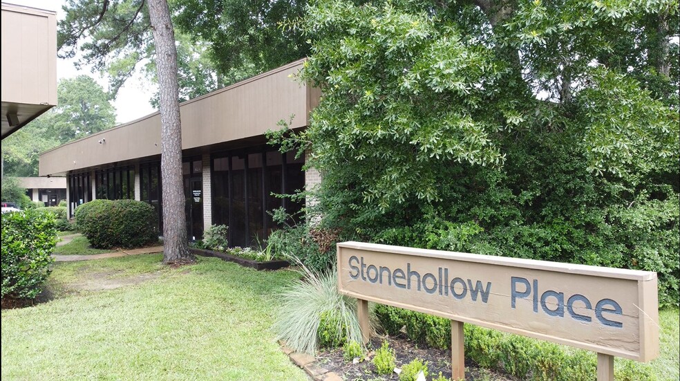 1422 Stonehollow Dr, Kingwood, TX for sale - Building Photo - Image 1 of 12