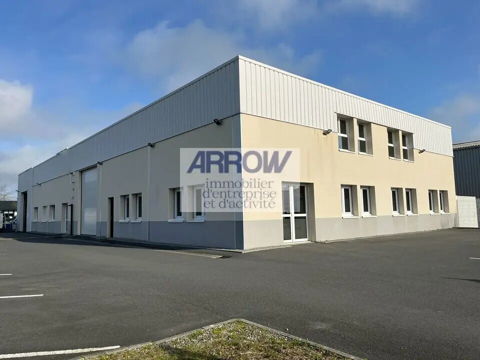 Location Local d'activités 440 m² - Photo 1