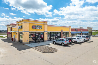 More details for 12701-12729 Meredith Dr, Urbandale, IA - Retail for Rent