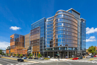 655 New York Ave NW, Washington, DC for rent Building Photo- Image 1 of 8