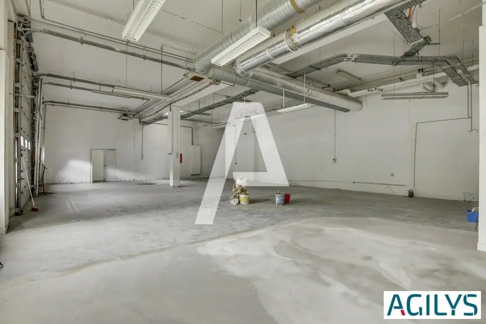 Location Local d'activités 742 m² à 2 535 m² - Photo 1
