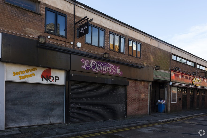 15-19 Peel St, Barnsley to rent - Building Photo - Image 2 of 8