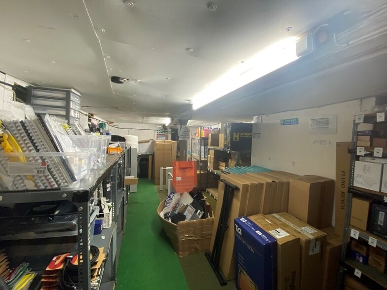 95 High St, Chelmsford for sale - Interior Photo - Image 2 of 9