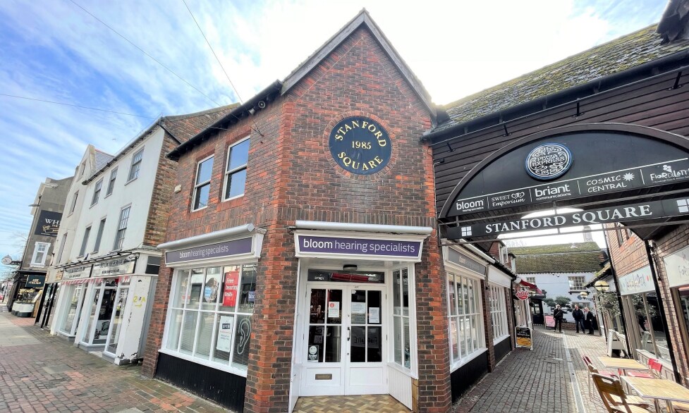 Stanford Sq, Worthing BN11 3EZ UK