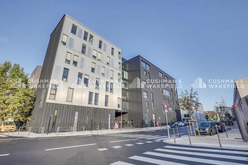 26 Rue Emile Decorps, Villeurbanne to rent - Building Photo - Image 1 of 18