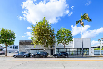 923 Cole Ave, Los Angeles, CA for rent Building Photo- Image 1 of 8