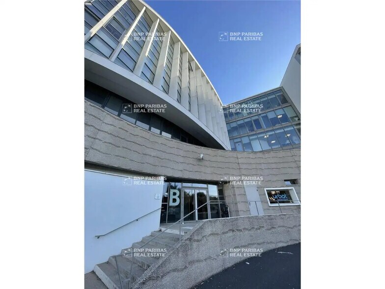 Office in Montpellier to rent - Building Photo - Image 3 of 23