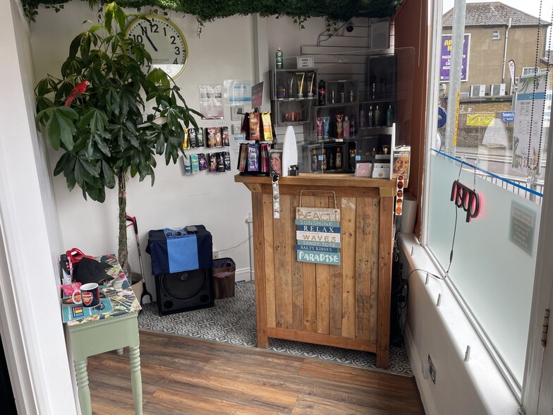 380 Tonbridge Rd, Maidstone to rent - Building Photo - Image 2 of 6