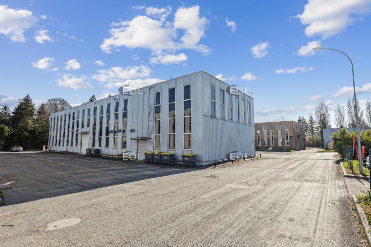Industrial in Les Loges-en-Josas for sale Building Photo- Image 1 of 11