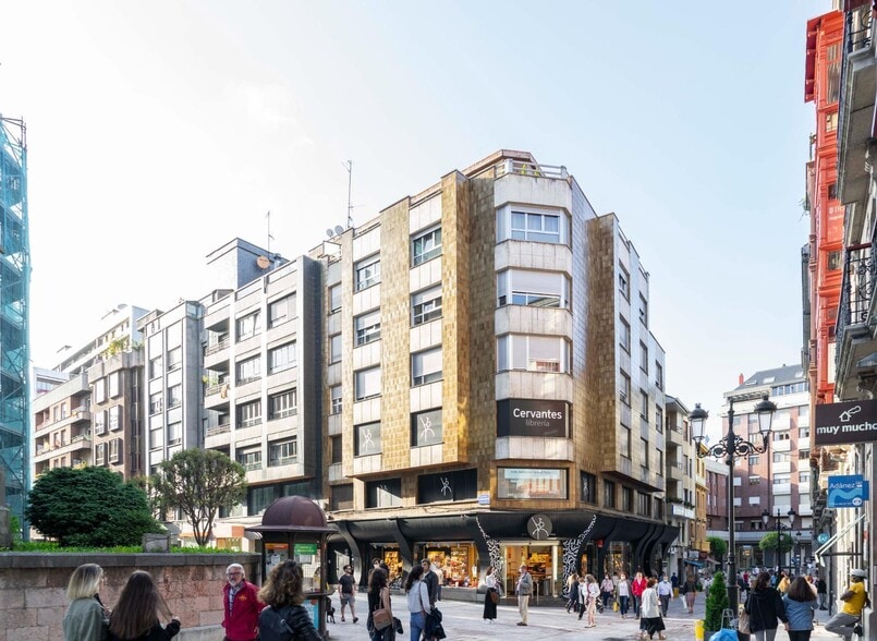 Doctor, 11, Oviedo, Asturias for sale - Building Photo - Image 1 of 30