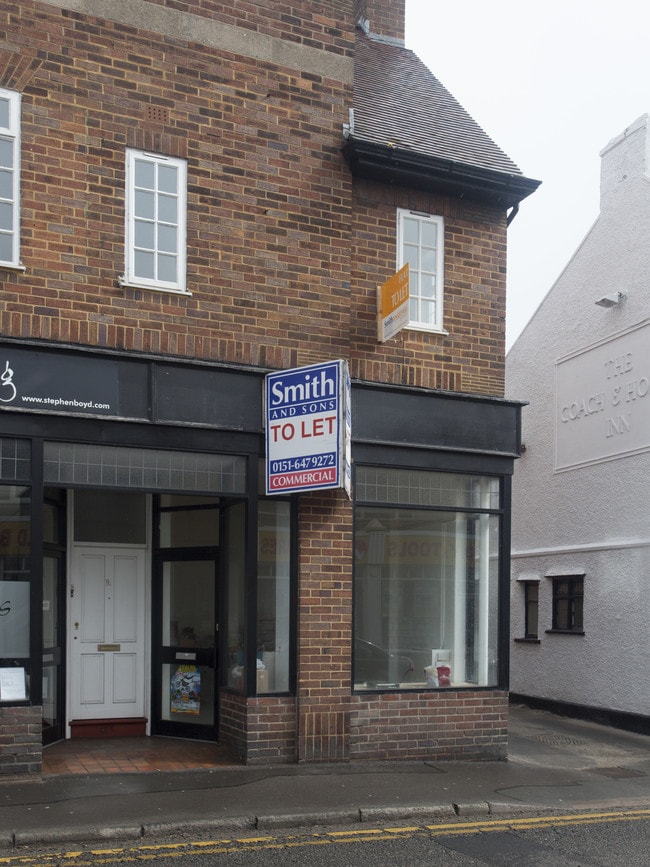 More details for 9 Bridge St, Neston - Retail to Rent