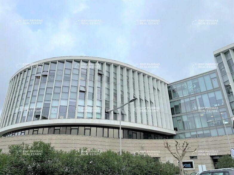 Office in Montpellier to rent - Building Photo - Image 1 of 23