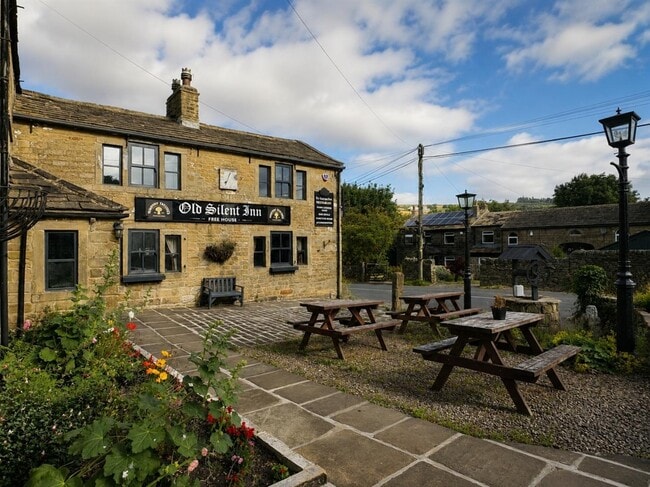 More details for Hob Ln, Keighley - Retail to Rent