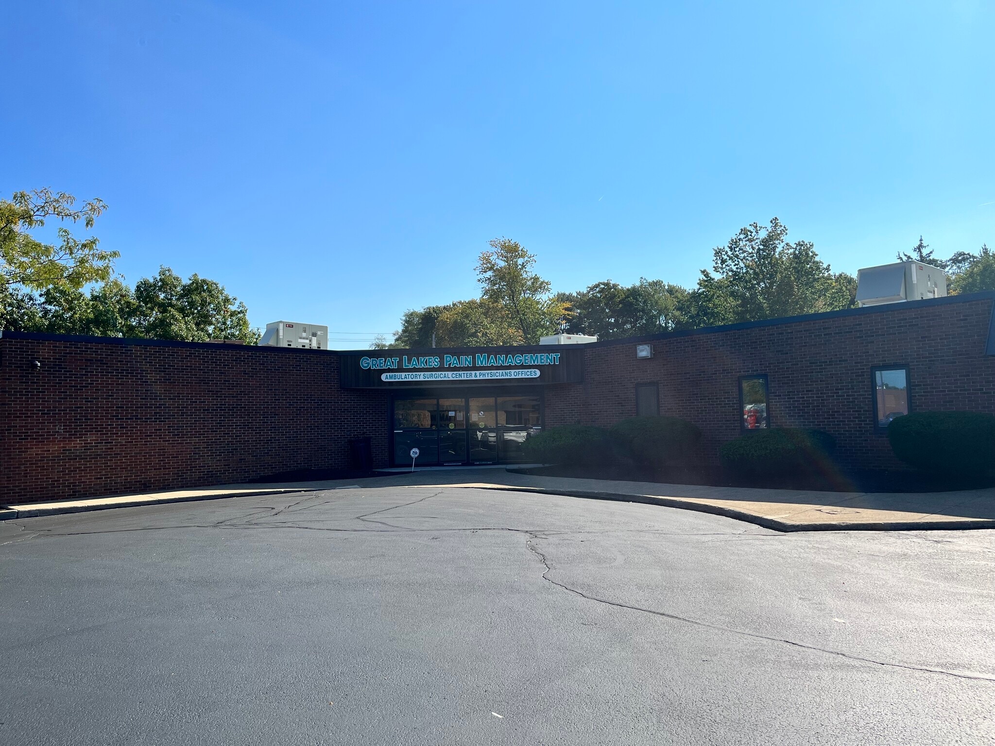 9002 Mentor Ave, Mentor, OH for sale Building Photo- Image 1 of 9