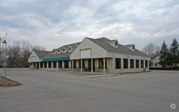 6791-6799 N Green Bay Ave, Glendale, WI for sale Building Photo- Image 1 of 1