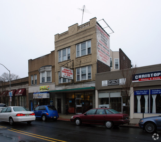 807 Broadway, Bayonne, NJ for sale - Primary Photo - Image 1 of 1