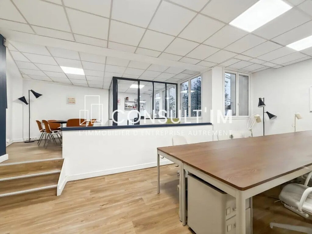 Location Bureaux 58 m² - Photo 1