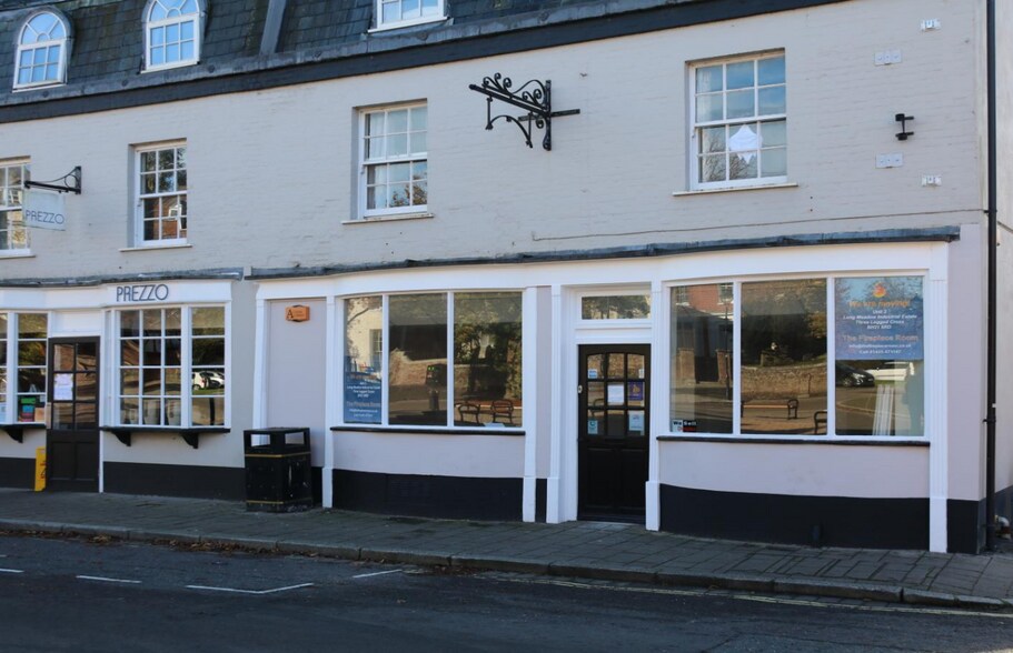 25-31 Market Place, Ringwood for sale - Primary Photo - Image 1 of 1