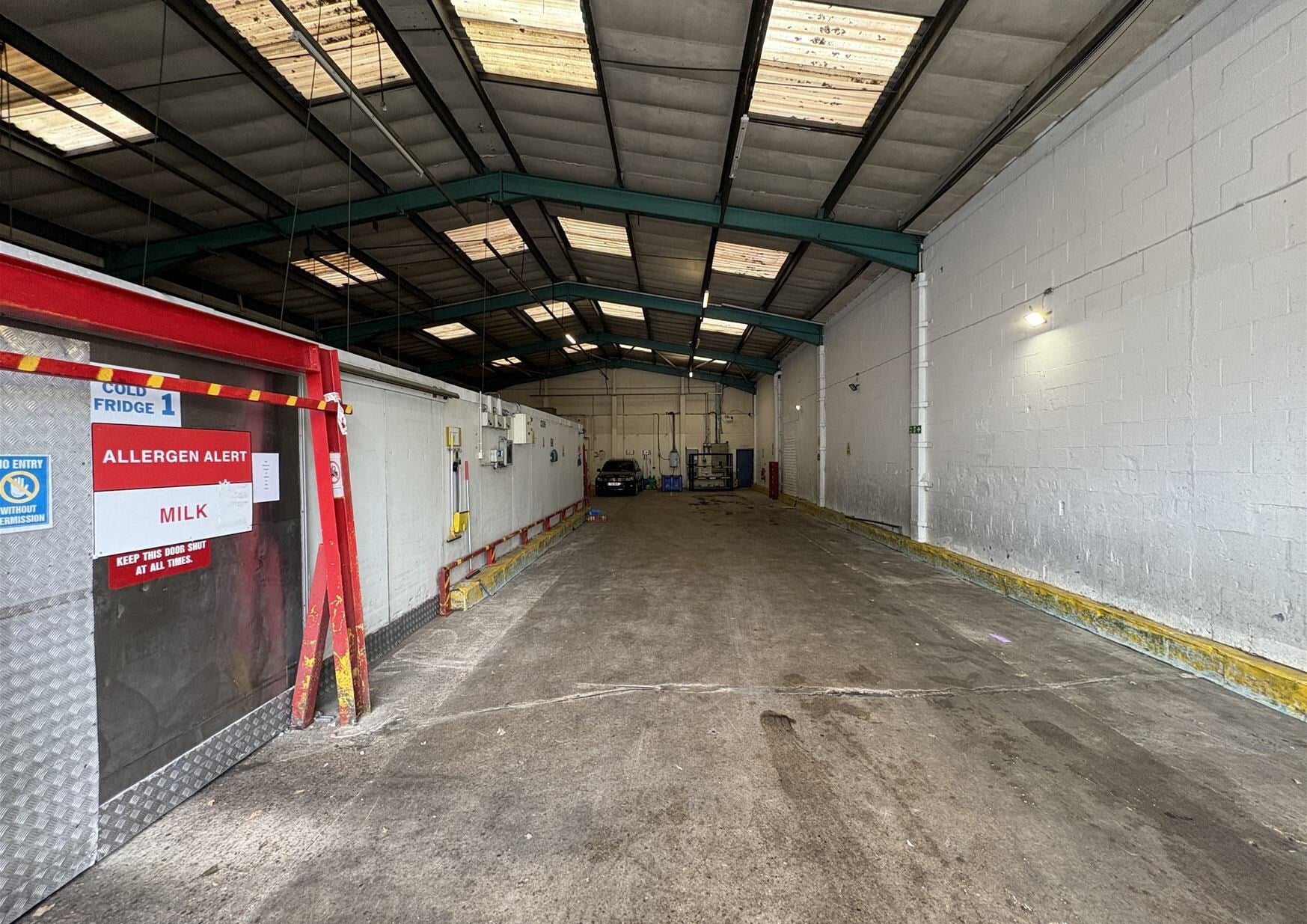 Coedcae Ln, Pontyclun to rent Interior Photo- Image 1 of 1