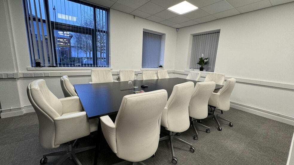 Wainwright Rd, Worcester to rent - Building Photo - Image 3 of 18