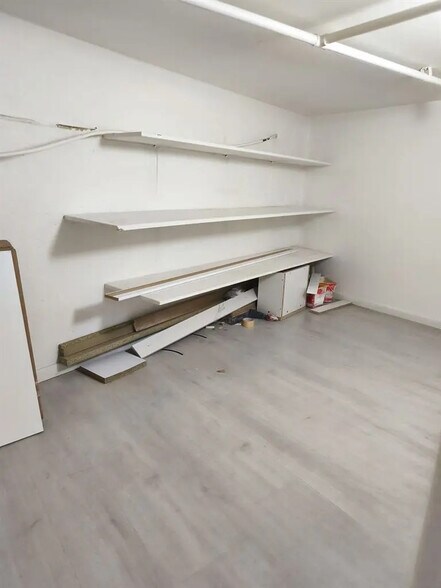 Retail in Paris for sale - Interior Photo - Image 3 of 6