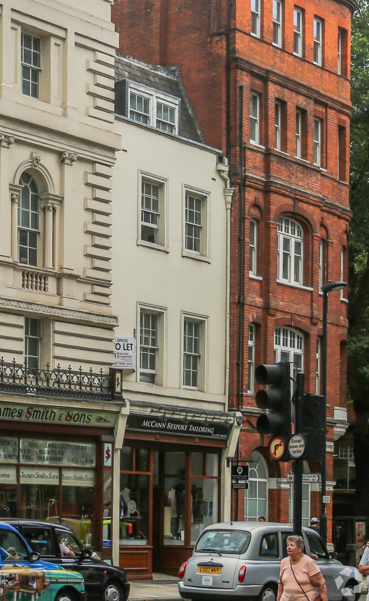 237 Shaftesbury Ave, London for sale Primary Photo- Image 1 of 1